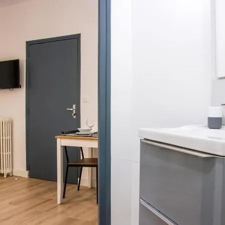 Appartement Le Descartes, à 50m De La Gare Fibre/tv Connecté *