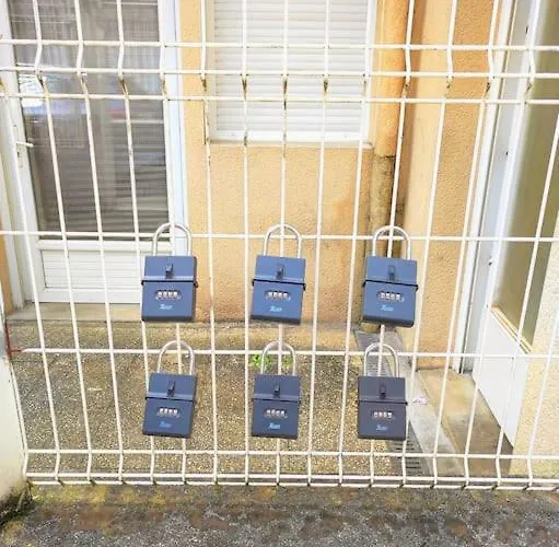 Le Descartes, A 50m De La Gare Fibre/tv Connecte アパート *